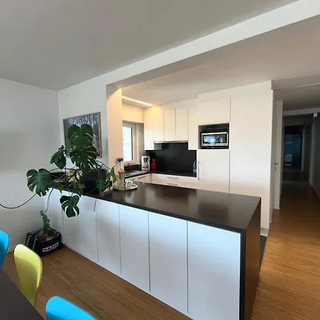 Stylish 3-bedroom With Panoramic Sea View T152 Appartement