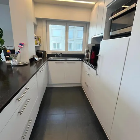 Апартаменты Stylish 3-bedroom With Panoramic Sea View T152 Остенде
